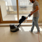 Nettoyage de tapis et moquettes à domicile : pourquoi une intervention professionnelle fait la différence.